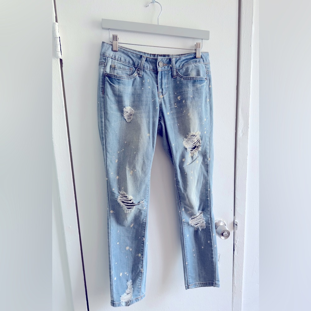 Rampage Denim Distressed Jeans Size 0 Mid Rise Skinny Jeans for women/juniors